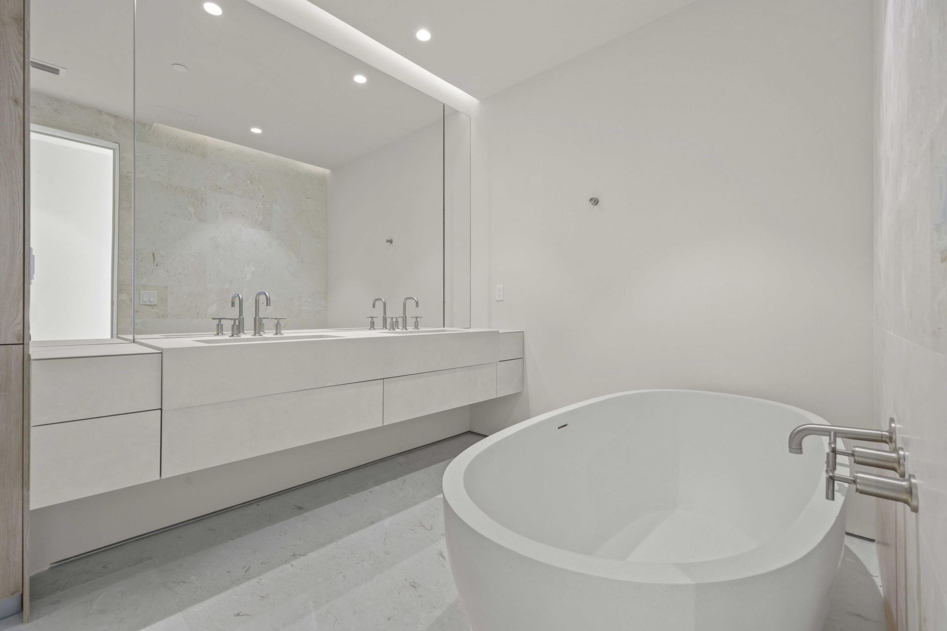 200 Arkona Court, Unit 2203, West Palm Beach, FL 33401 Photo