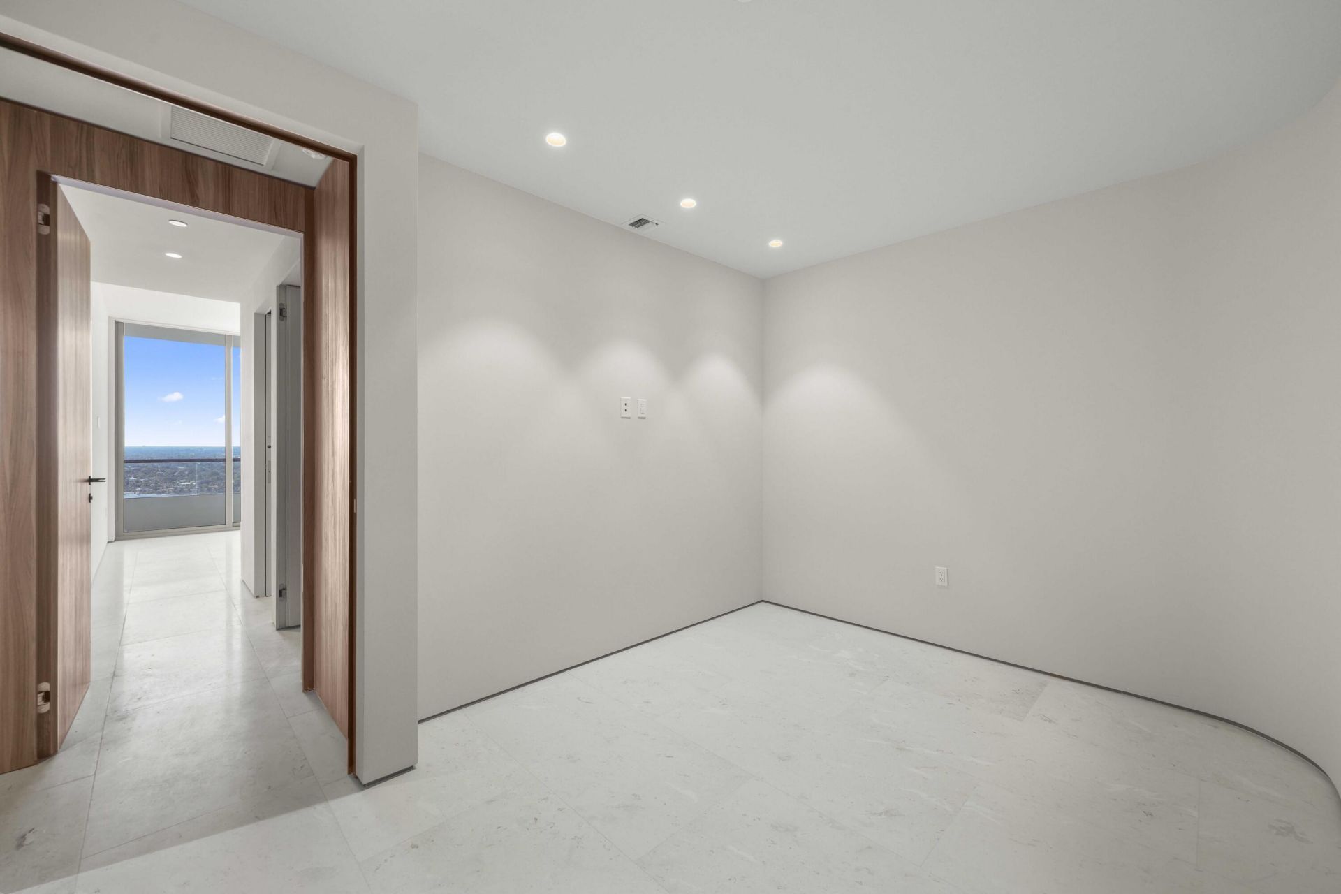 200 Arkona Court, Unit 2203, West Palm Beach, FL 33401 Photo