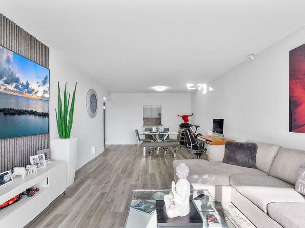 19380 Collins Avenue, Unit 523, Sunny Isles Beach, FL 33160