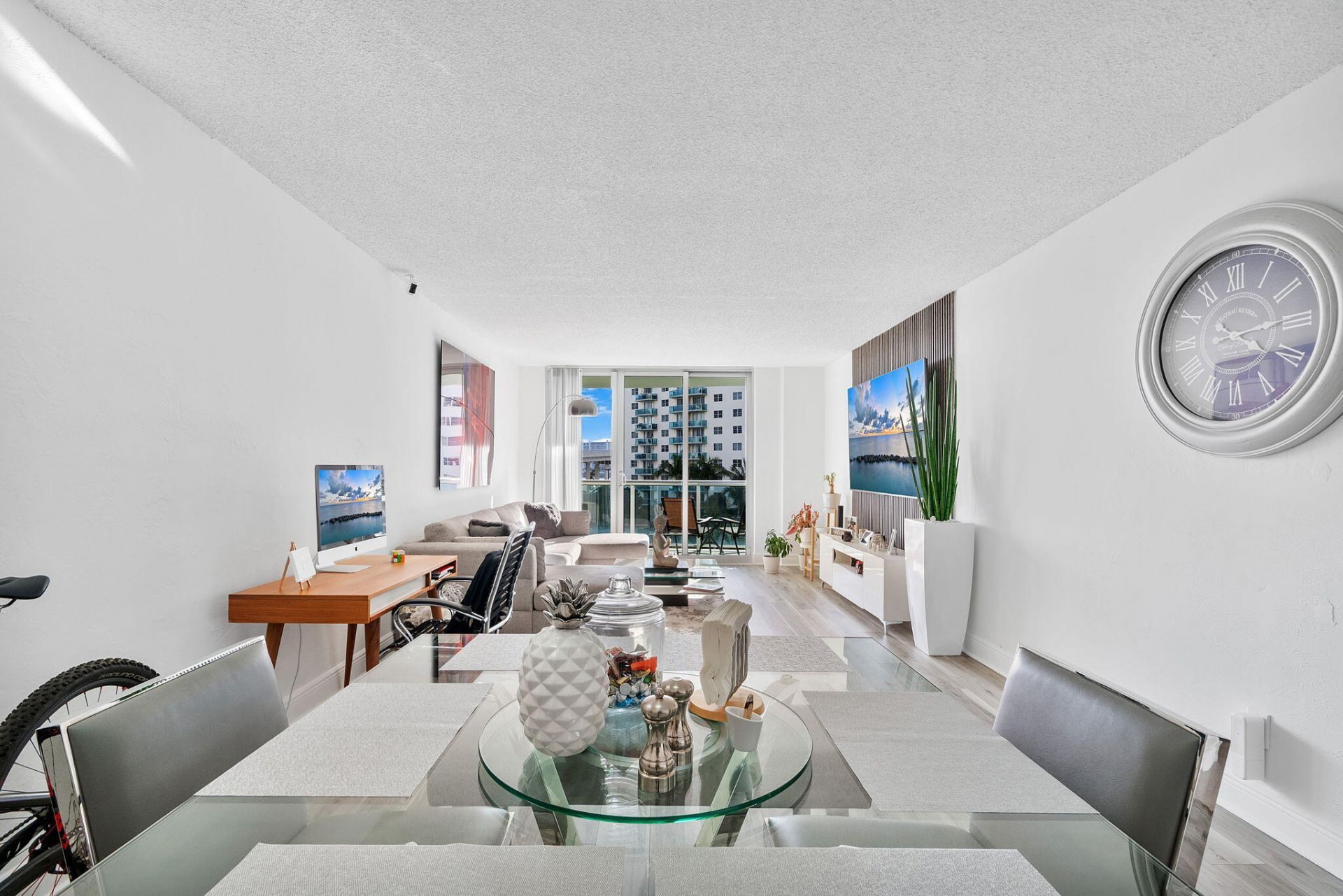 19380 Collins Avenue, Unit 523, Sunny Isles Beach, FL 33160 Photo
