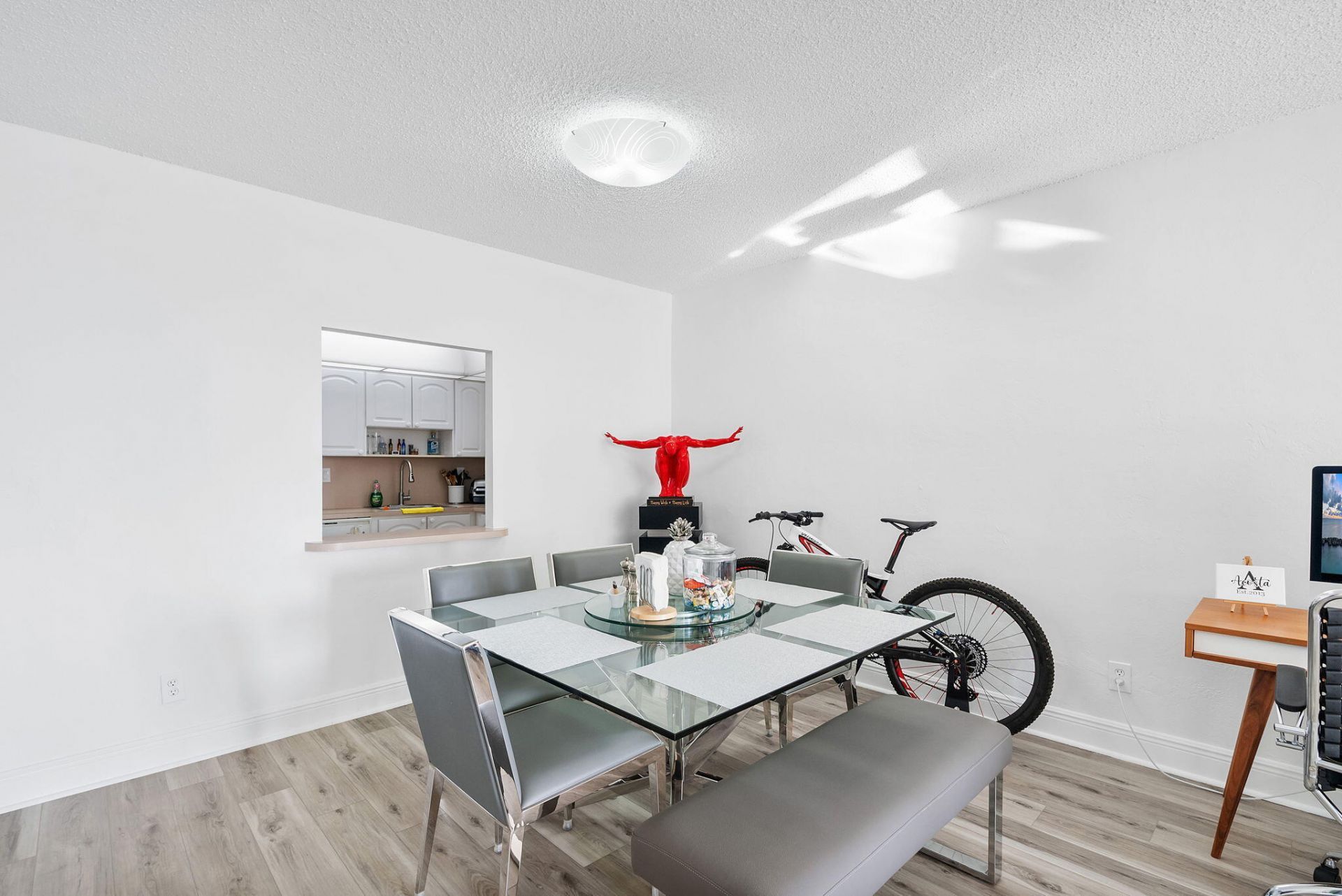 19380 Collins Avenue, Unit 523, Sunny Isles Beach, FL 33160 Photo