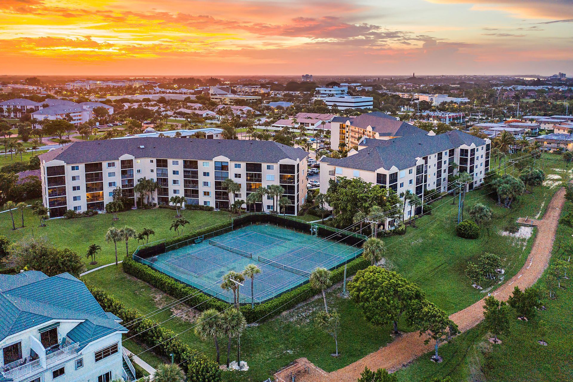 275 Palm Avenue, Unit A101, Jupiter, FL 33477 Photo