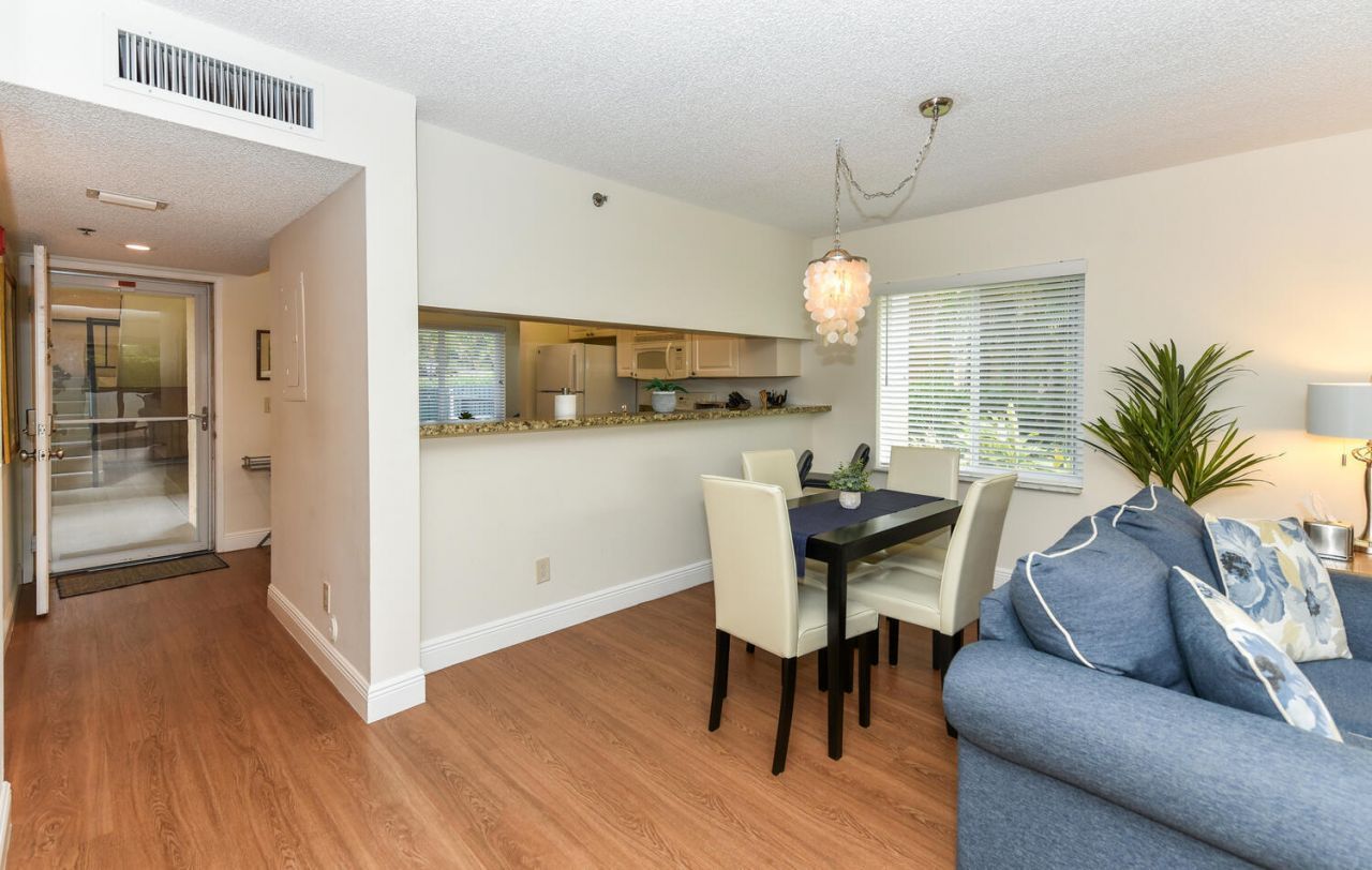 275 Palm Avenue, Unit A101, Jupiter, FL 33477 Photo