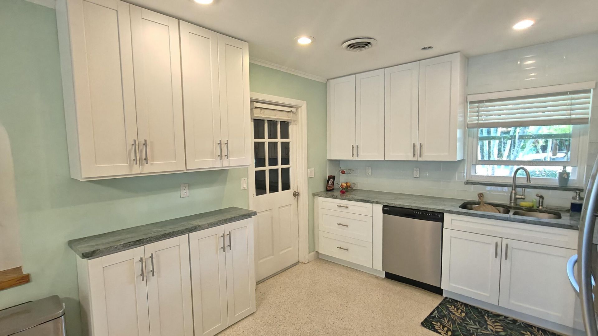 282 SE Edgewood Drive, Stuart, FL 34996 Photo