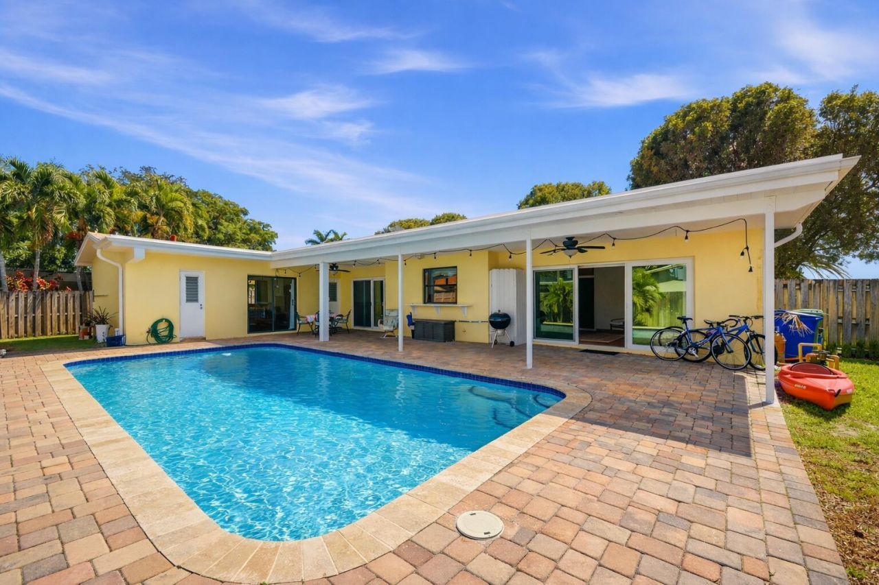 11911 NW 14th Court, Pembroke Pines, FL 33026 Photo