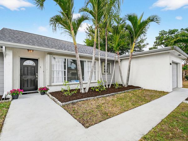 8186 Chatuga Court, Lake Worth, FL 33467