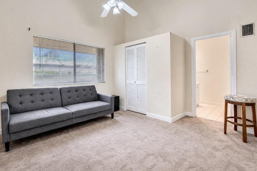 10240 NW 33rd Place, Sunrise, FL 33351 Photo