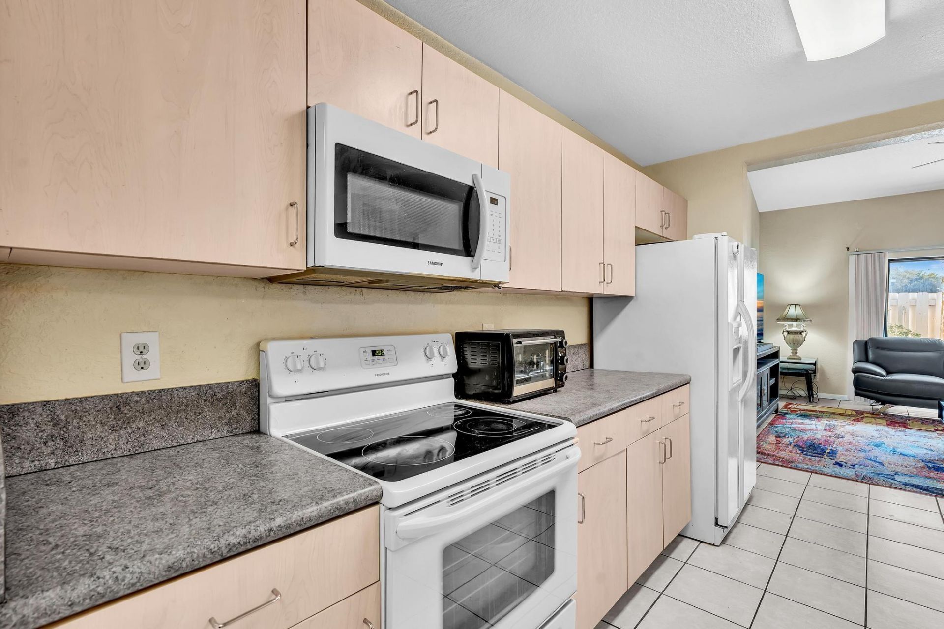 10240 NW 33rd Place, Sunrise, FL 33351 Photo