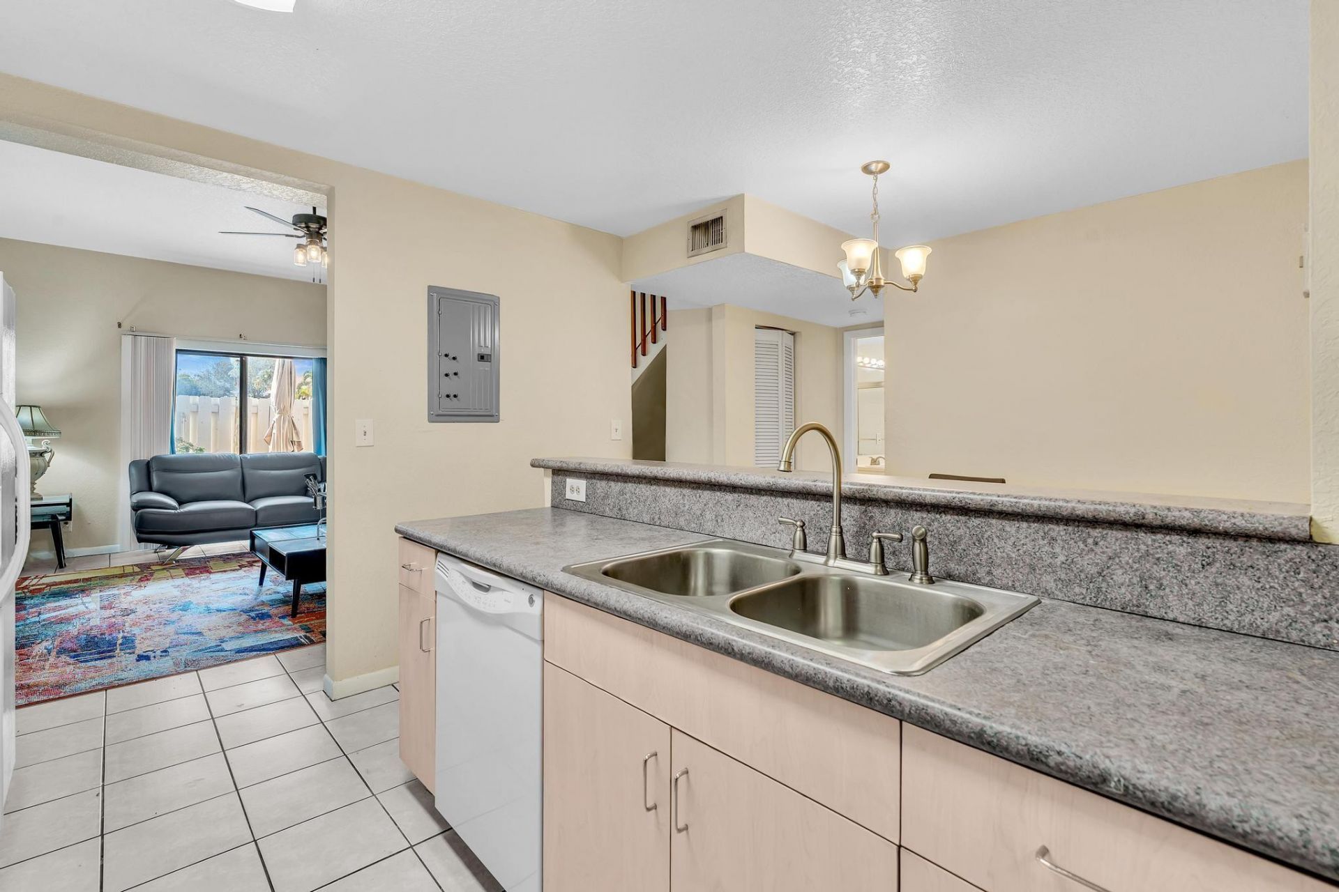 10240 NW 33rd Place, Sunrise, FL 33351 Photo