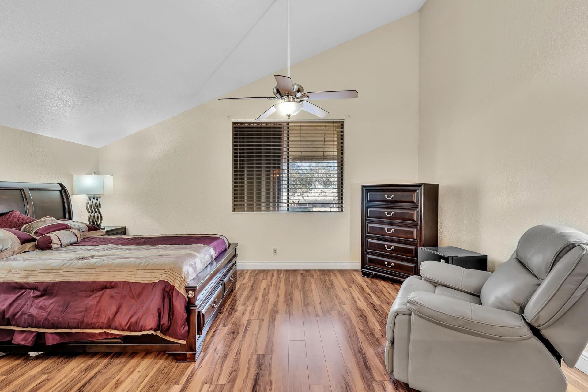 10240 NW 33rd Place, Sunrise, FL 33351 Photo