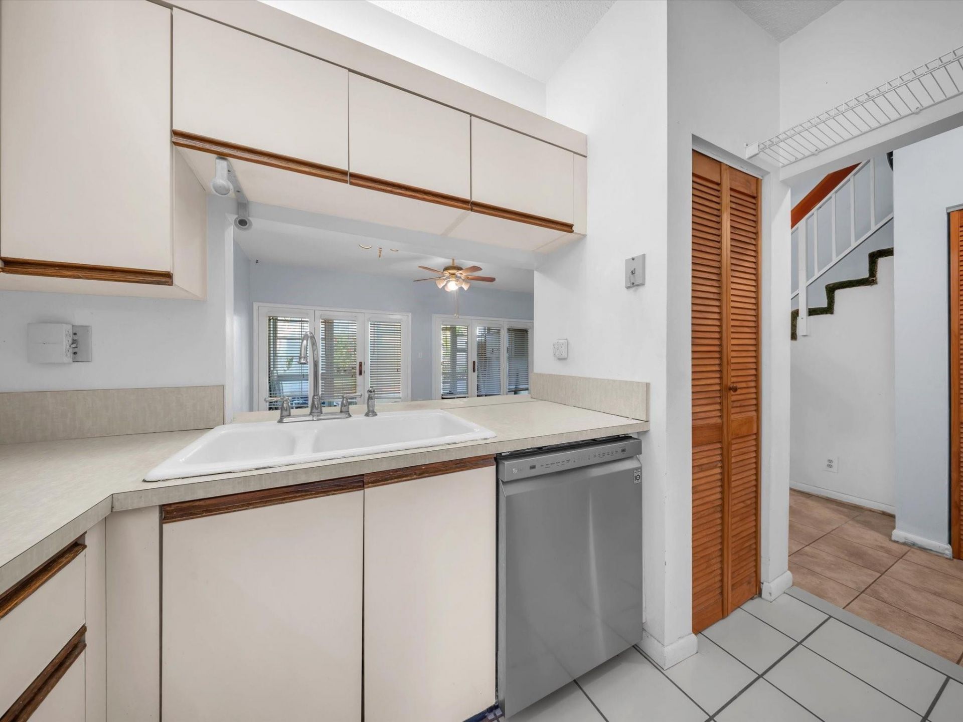 207 E Hemingway Circle, Unit 22, Margate, FL 33063 Photo