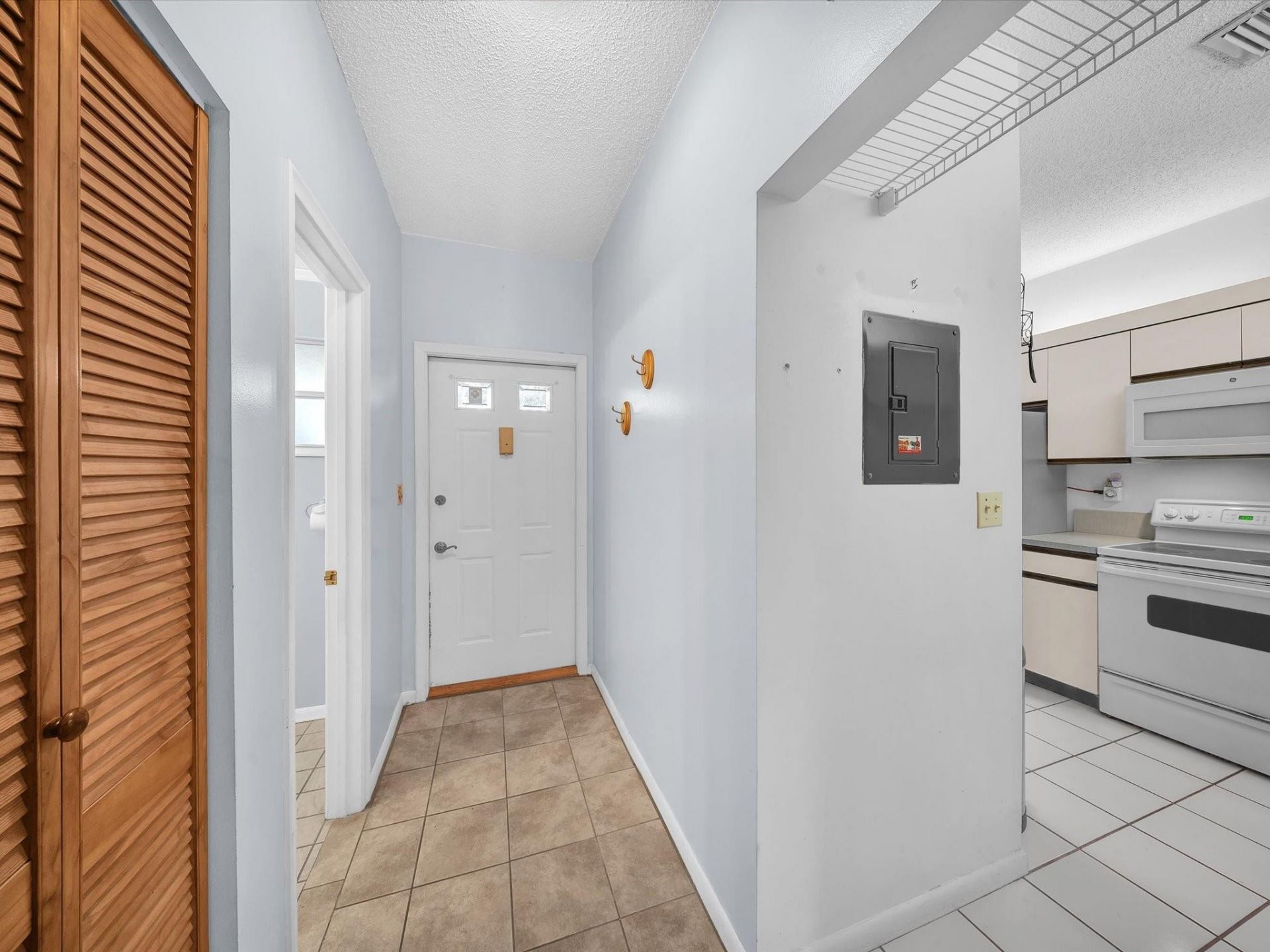 207 E Hemingway Circle, Unit 22, Margate, FL 33063 Photo