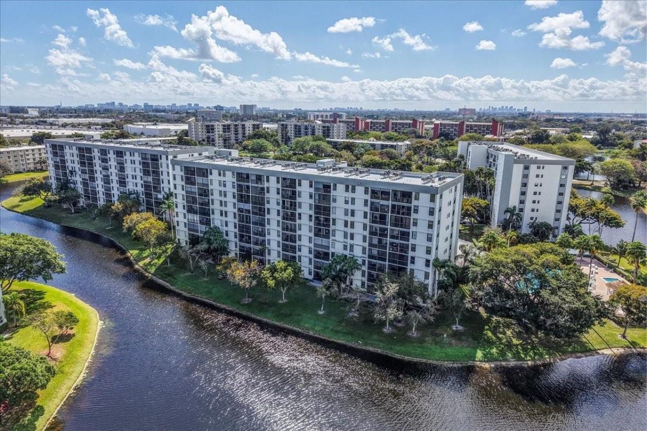 2217 Cypress Island Drive, Unit 507, Pompano Beach, FL 33069 Photo