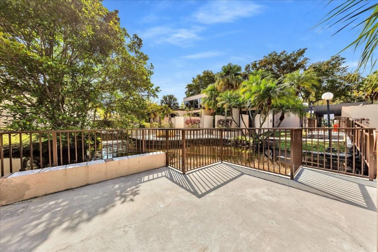 2217 Cypress Island Drive, Unit 507, Pompano Beach, FL 33069 Photo