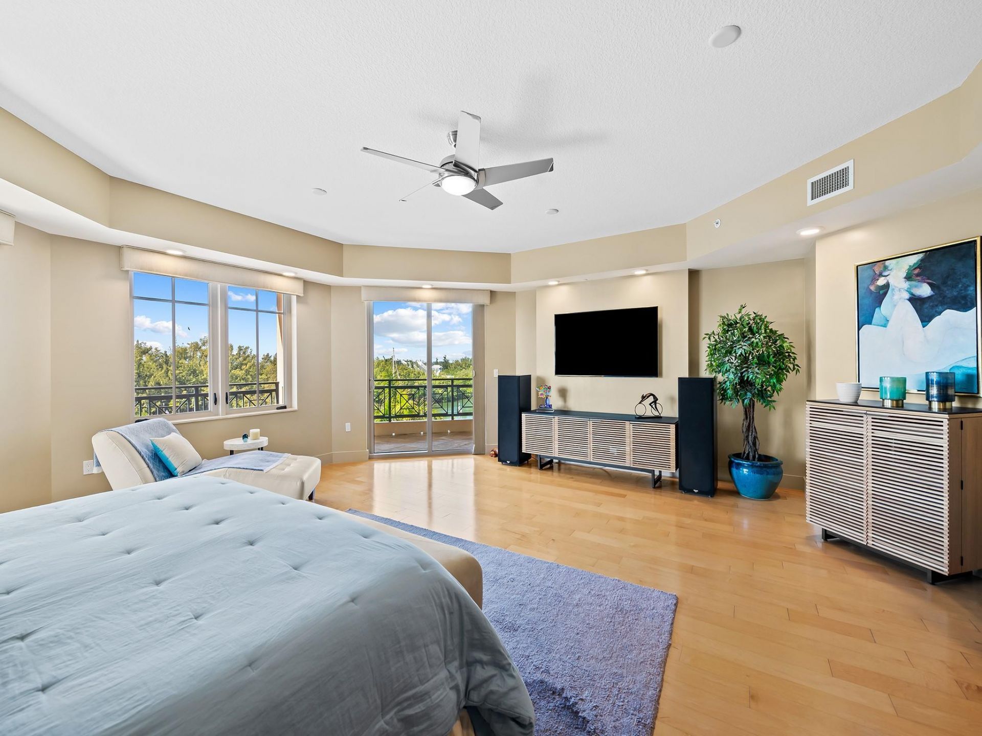 3415 N Ocean Drive, Unit 505, Hollywood, FL 33019 Photo