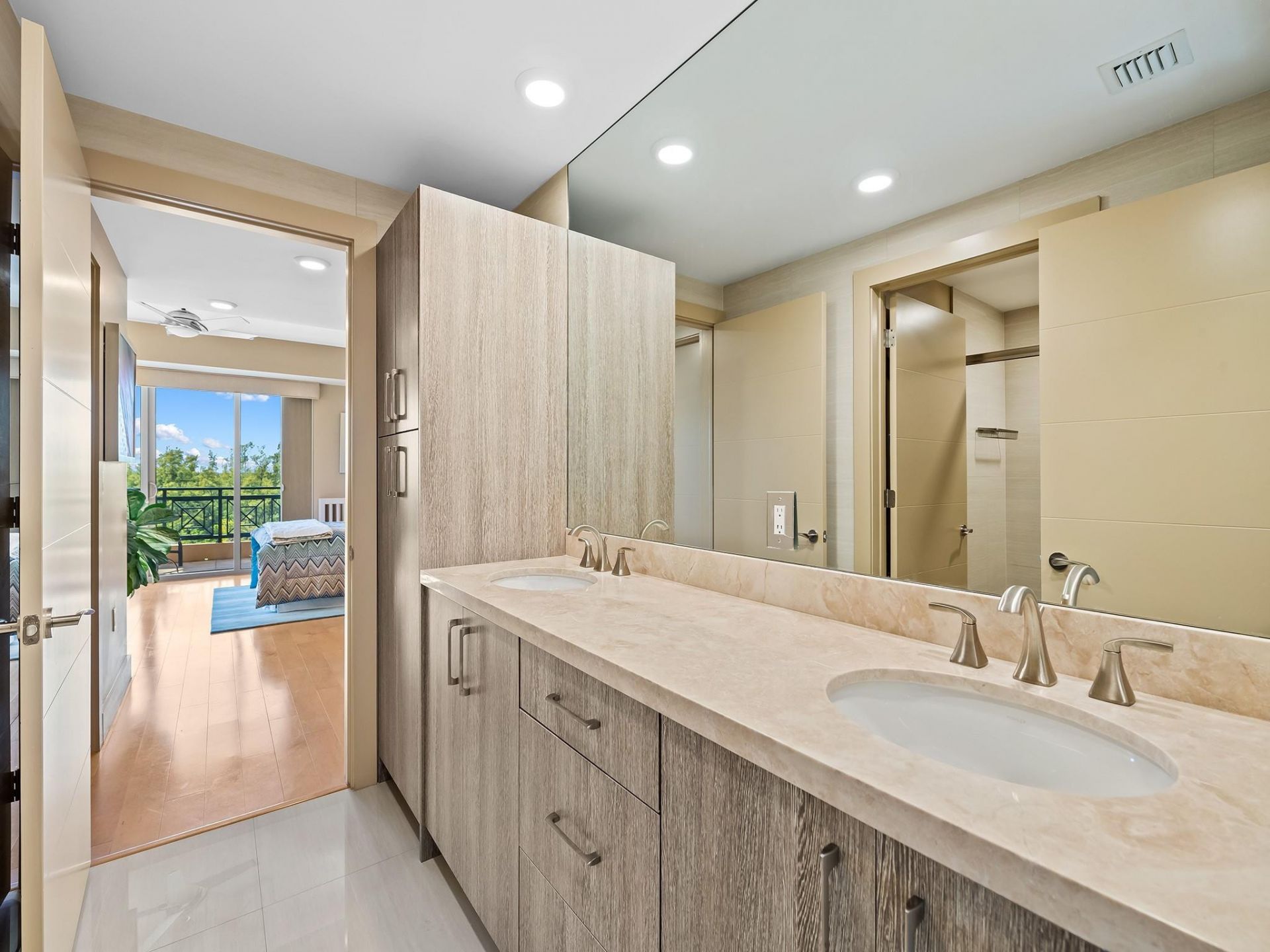 3415 N Ocean Drive, Unit 505, Hollywood, FL 33019 Photo