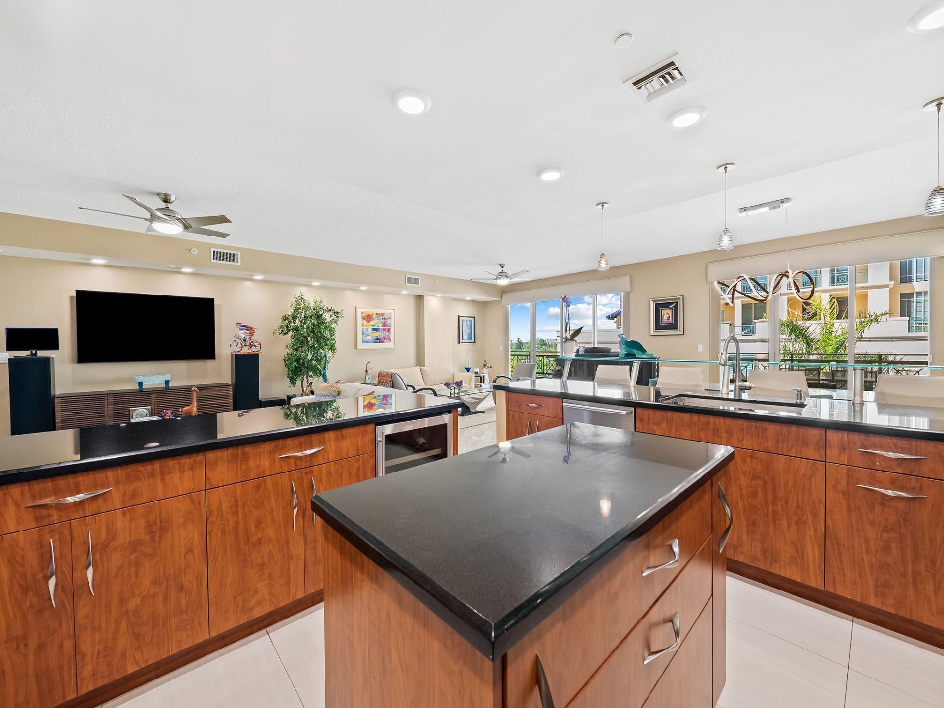 3415 N Ocean Drive, Unit 505, Hollywood, FL 33019 Photo