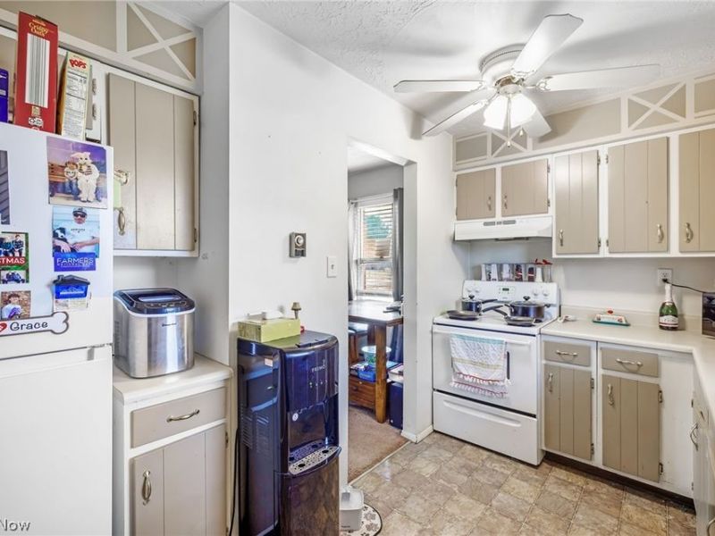 3568 Boettler Street NE, Canton, OH 44721 Photo 23