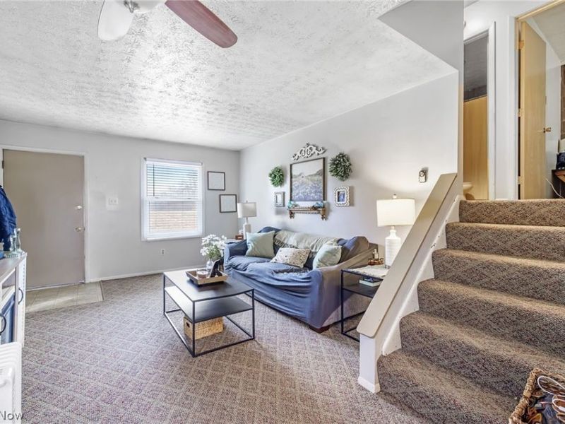 3568 Boettler Street NE, Canton, OH 44721 Photo 6