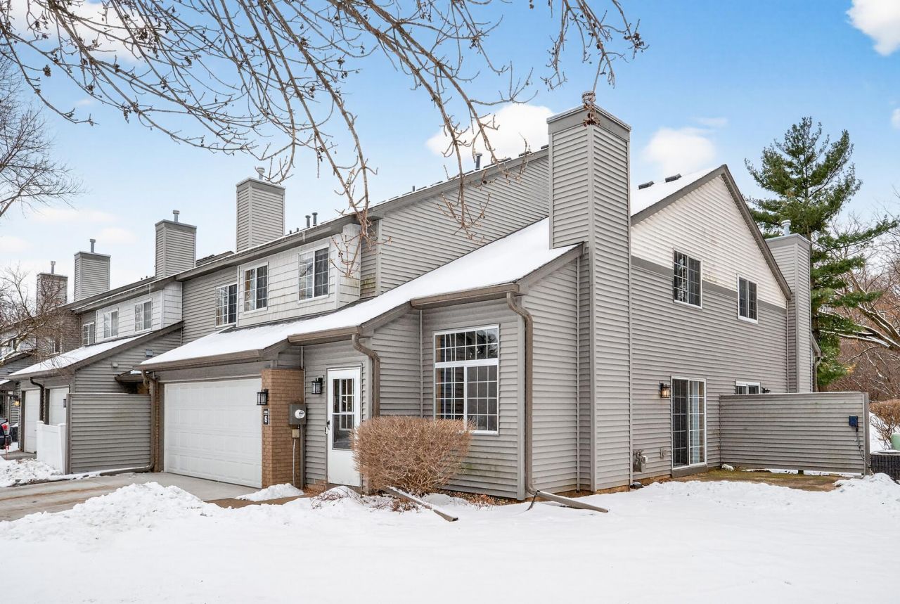 9935 Russell Avenue N, Unit 6, Brooklyn Park, MN 55444 Main Photo