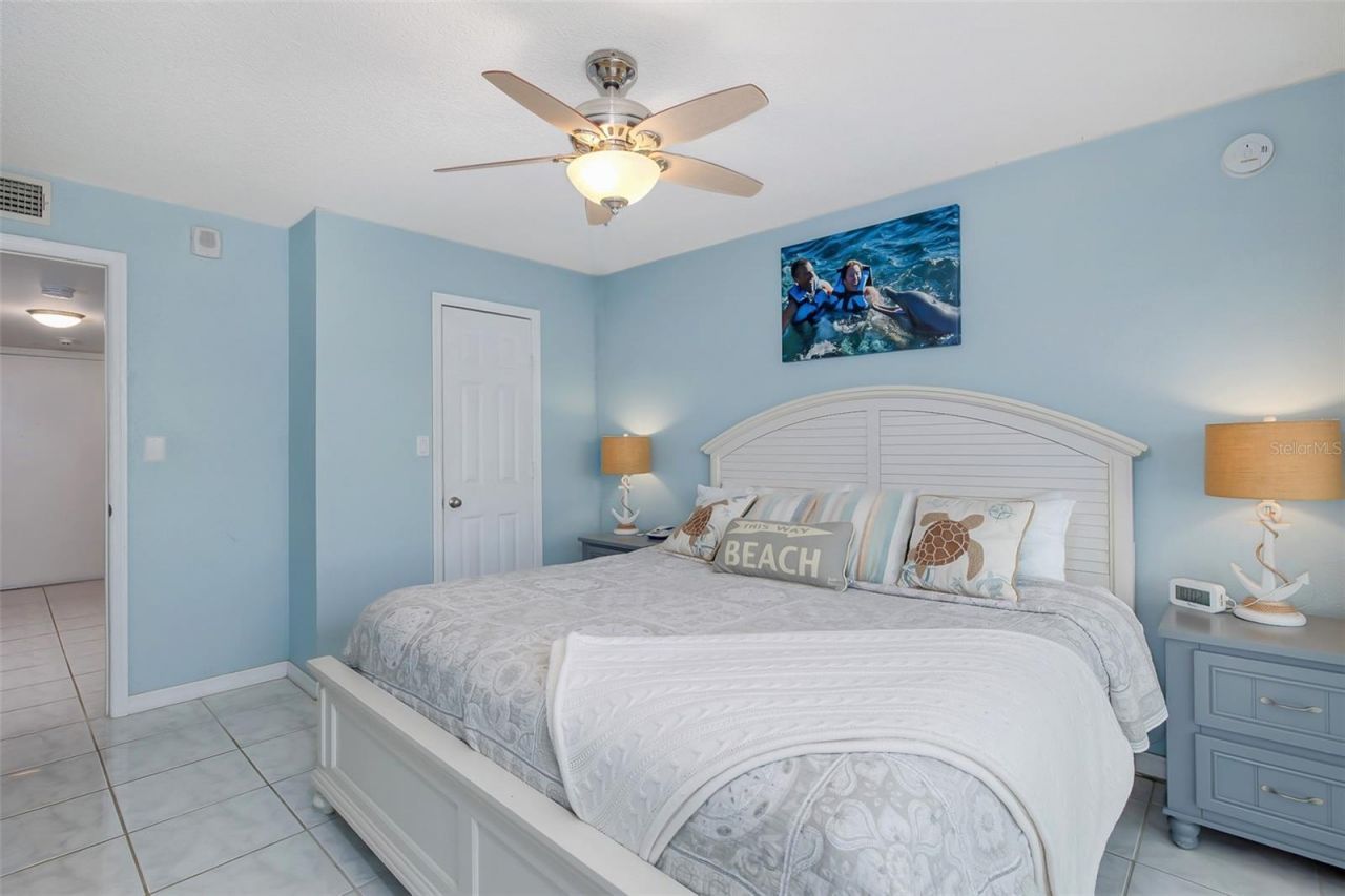 51 Island Way, Unit 108, Clearwater Beach, FL 33767 Photo