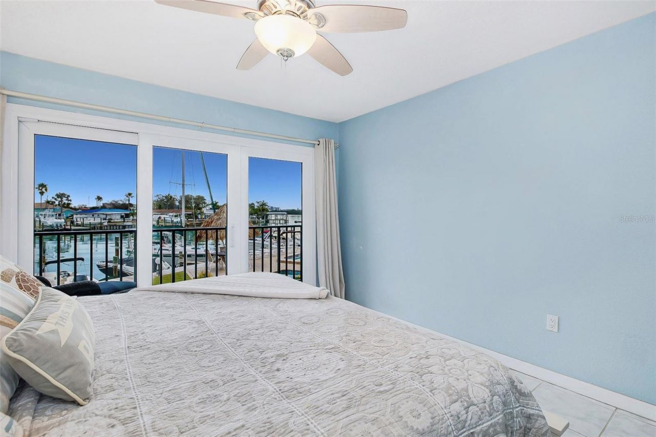 51 Island Way, Unit 108, Clearwater Beach, FL 33767 Photo