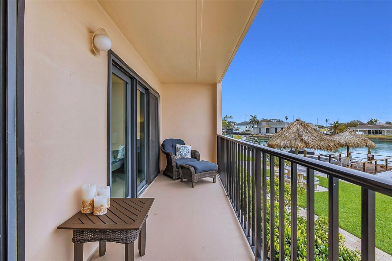 51 Island Way, Unit 108, Clearwater Beach, FL 33767 Photo
