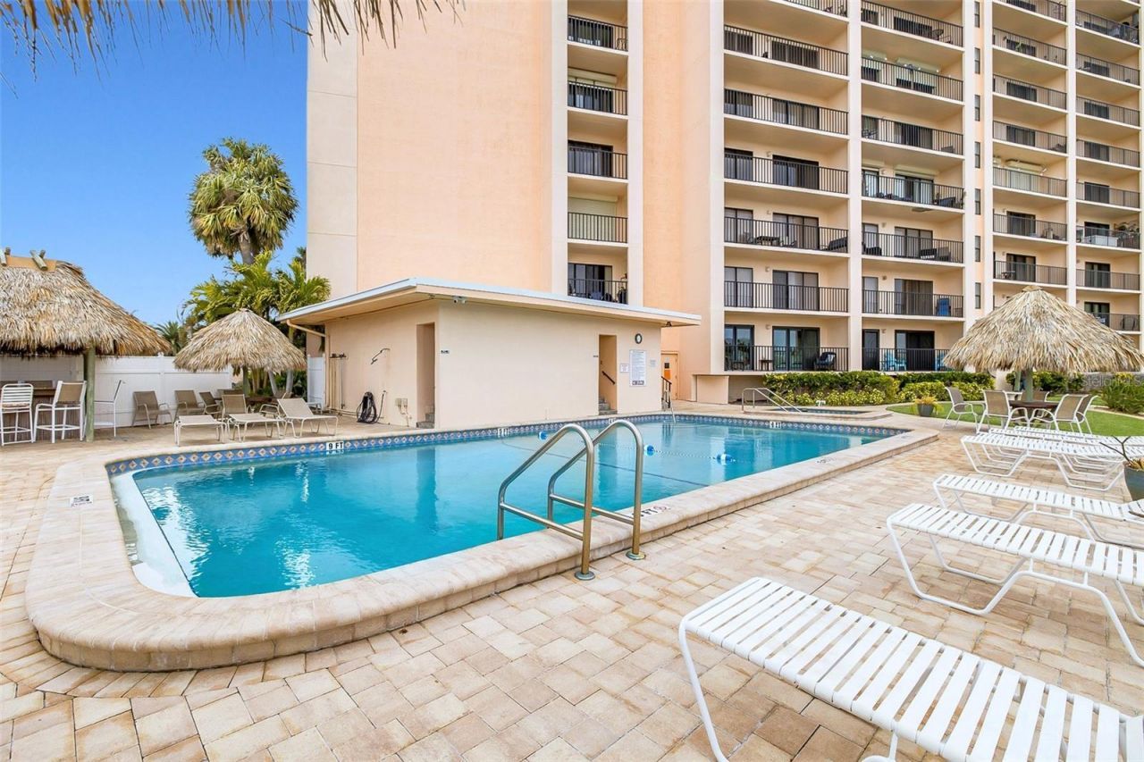 51 Island Way, Unit 108, Clearwater Beach, FL 33767 Photo