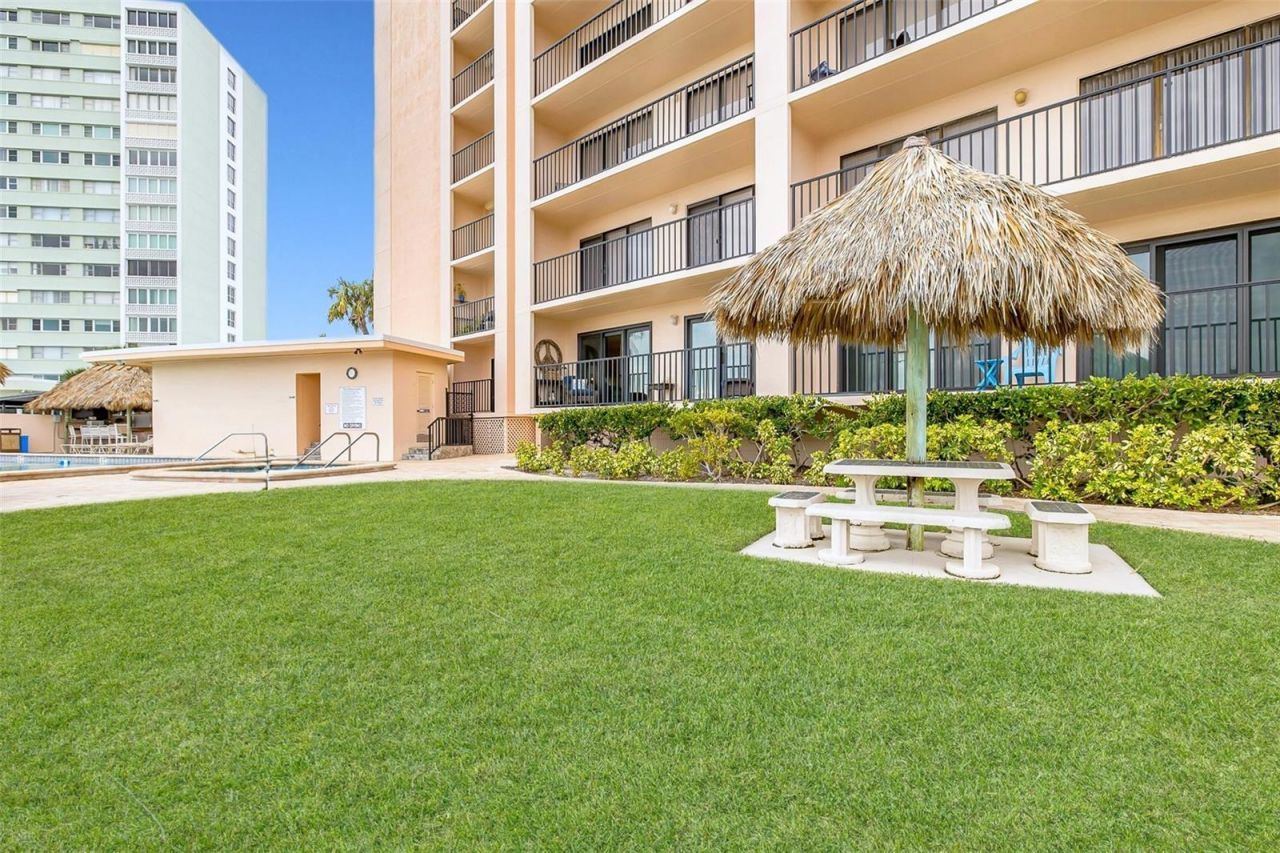 51 Island Way, Unit 108, Clearwater Beach, FL 33767 Photo