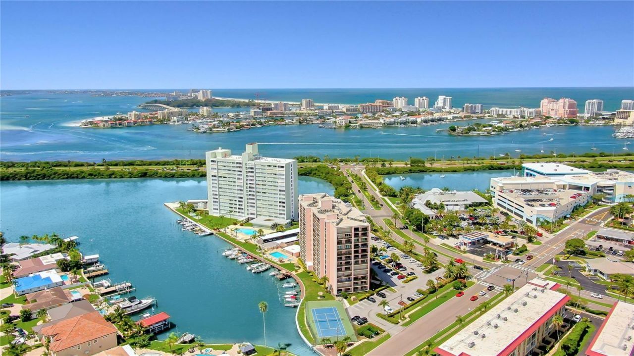 51 Island Way, Unit 108, Clearwater Beach, FL 33767 Photo