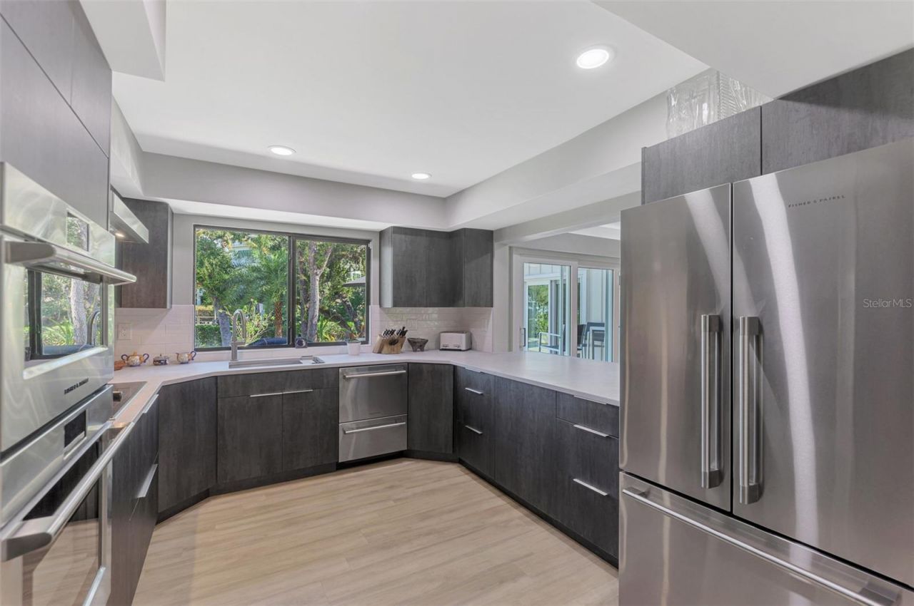 5303 Hidden Harbor Road, Sarasota, FL 34242 Photo