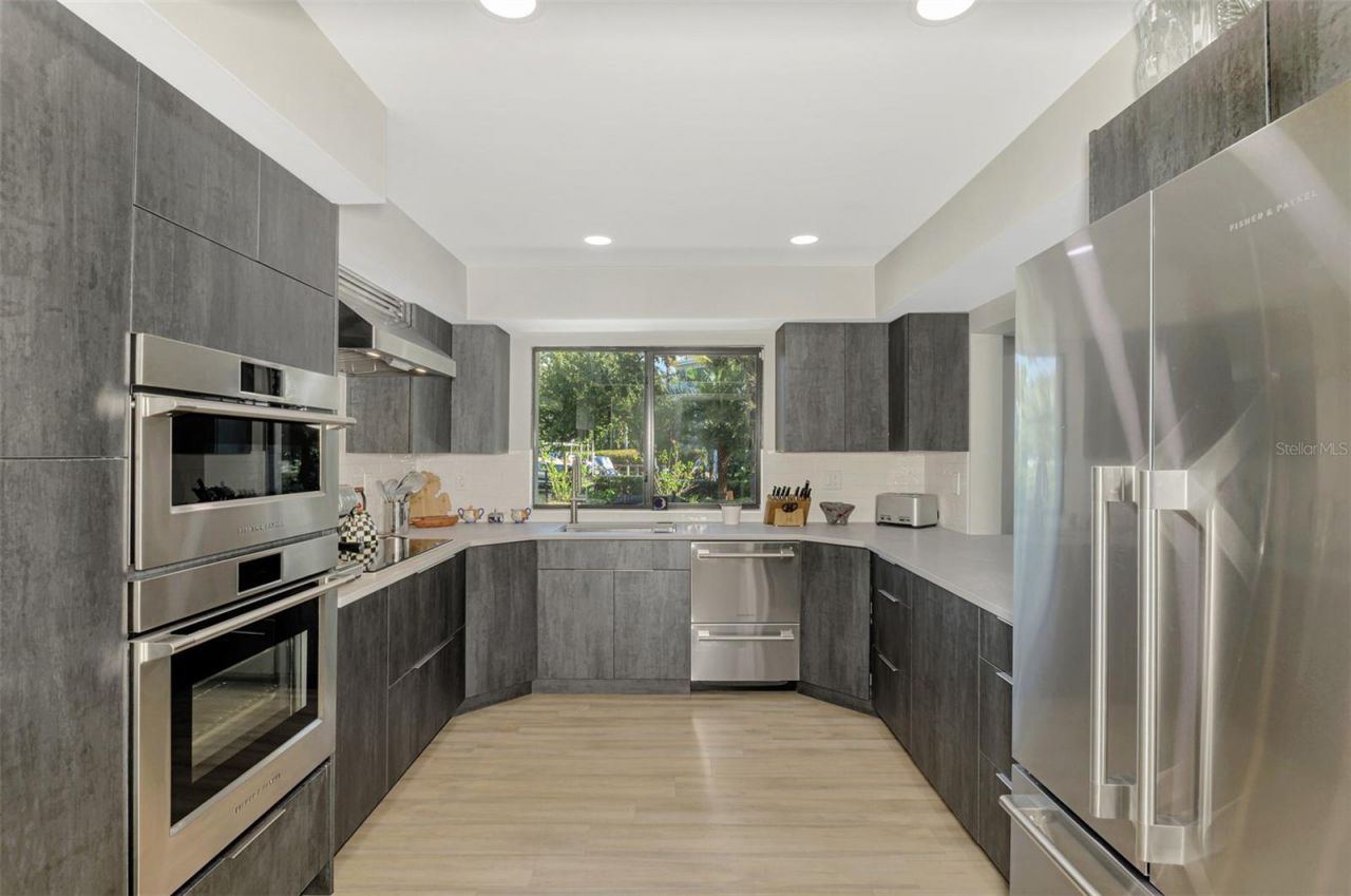 5303 Hidden Harbor Road, Sarasota, FL 34242 Photo