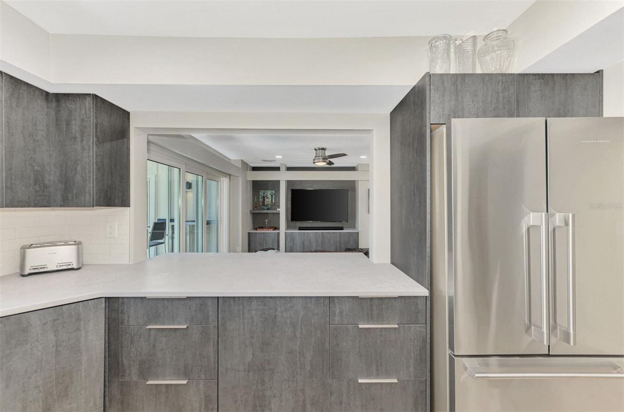 5303 Hidden Harbor Road, Sarasota, FL 34242 Photo