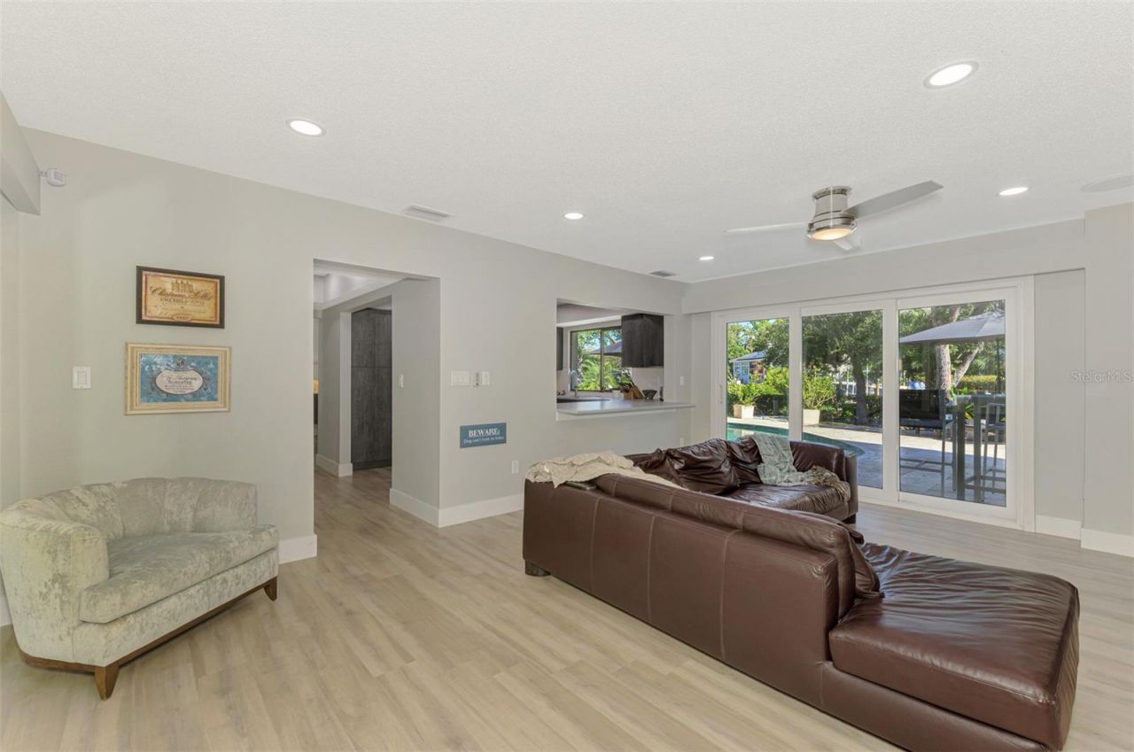 5303 Hidden Harbor Road, Sarasota, FL 34242 Photo