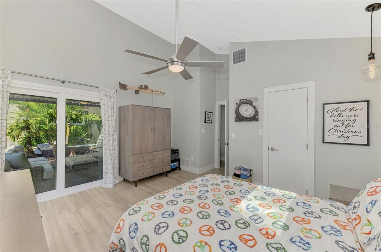 5303 Hidden Harbor Road, Sarasota, FL 34242 Photo