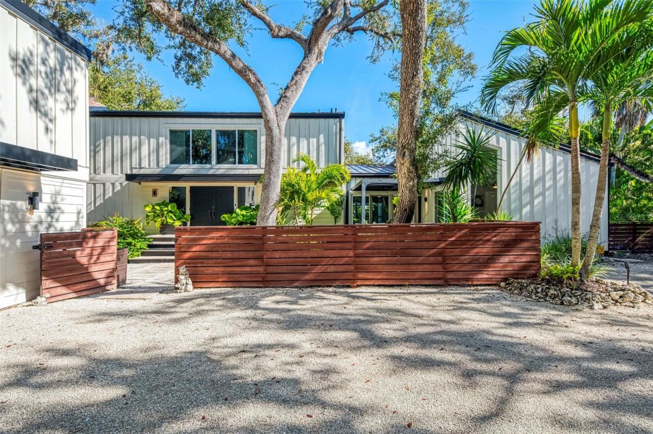 5303 Hidden Harbor Road, Sarasota, FL 34242 Photo