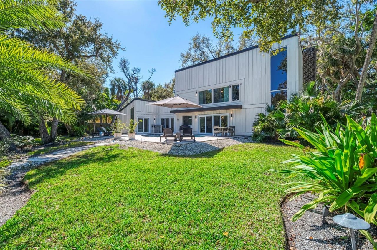 5303 Hidden Harbor Road, Sarasota, FL 34242 Photo