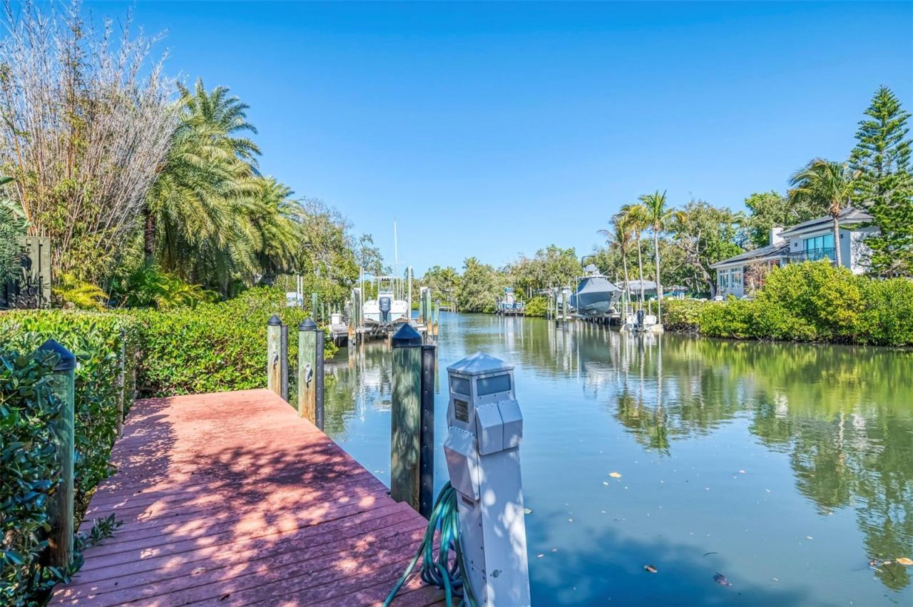 5303 Hidden Harbor Road, Sarasota, FL 34242 Photo