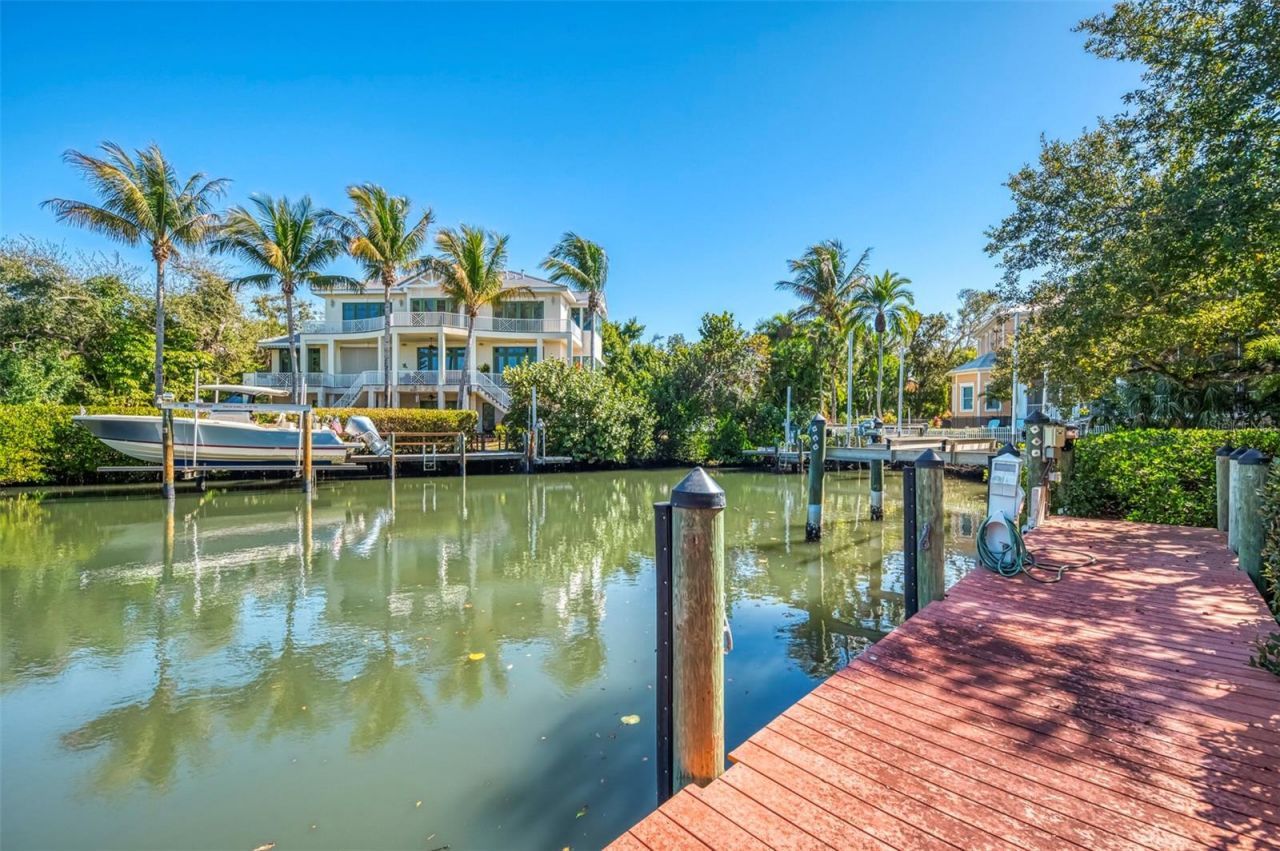 5303 Hidden Harbor Road, Sarasota, FL 34242 Photo