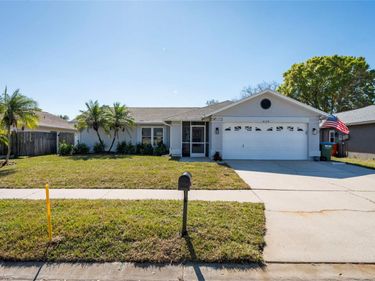 8194 124TH TERRACE, LARGO, FL 33773