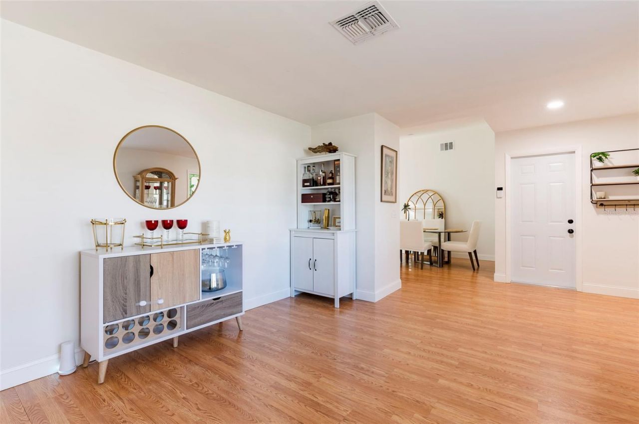 8194 124th Terrace, Largo, FL 33773 Photo