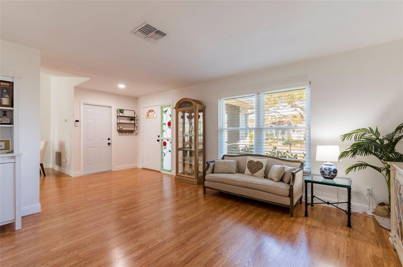 8194 124th Terrace, Largo, FL 33773 Photo