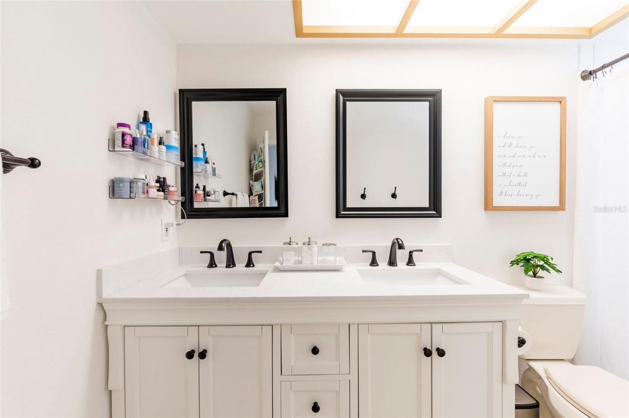 8194 124th Terrace, Largo, FL 33773 Photo