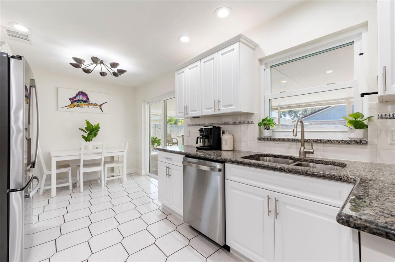 8194 124th Terrace, Largo, FL 33773 Photo