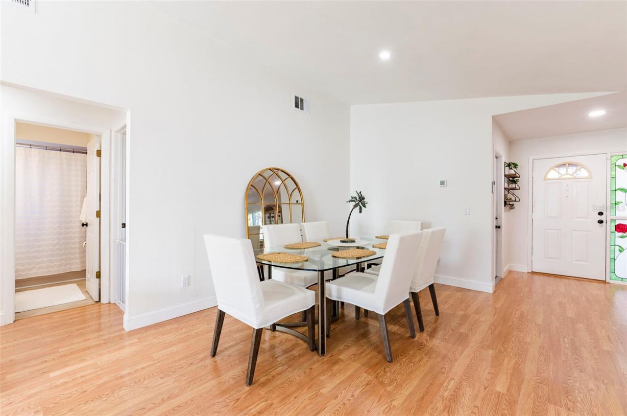 8194 124th Terrace, Largo, FL 33773 Photo