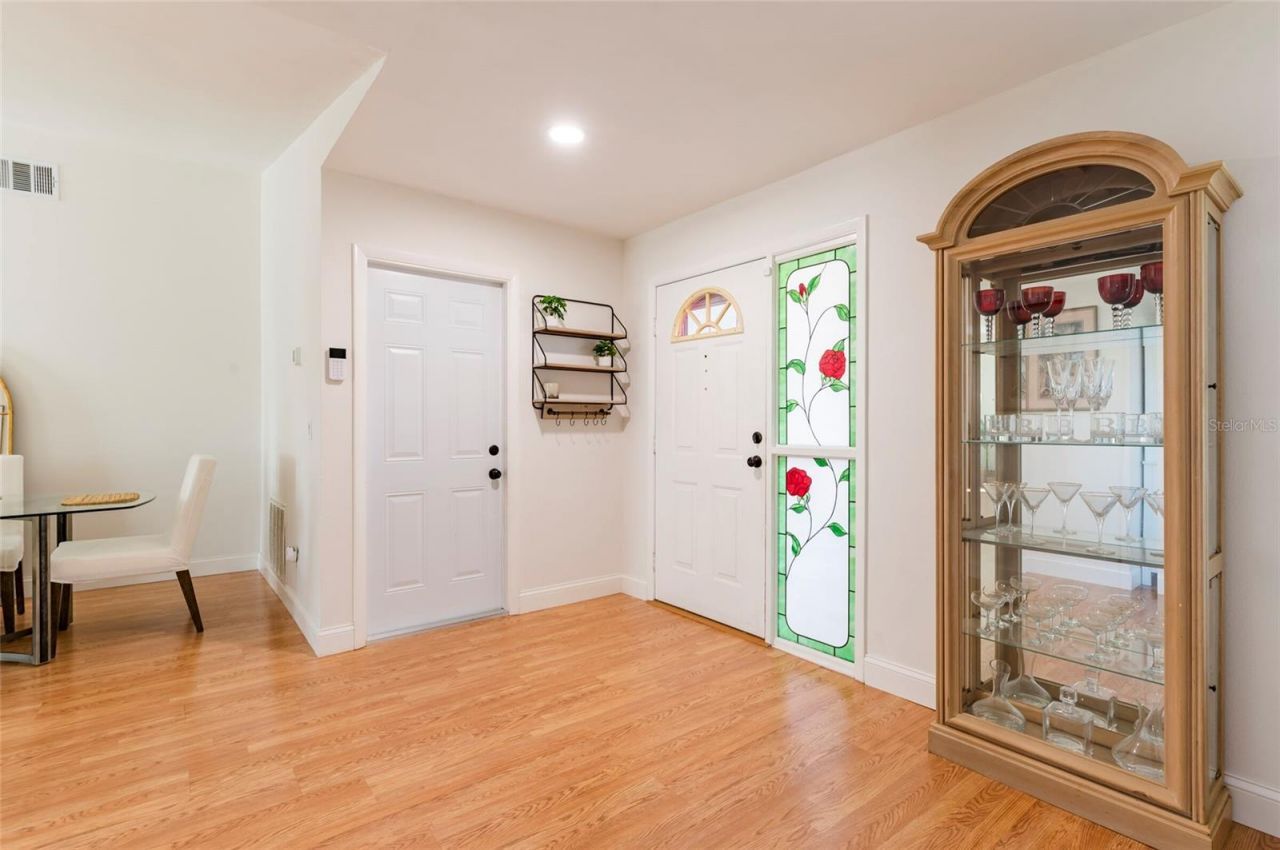 8194 124th Terrace, Largo, FL 33773 Photo