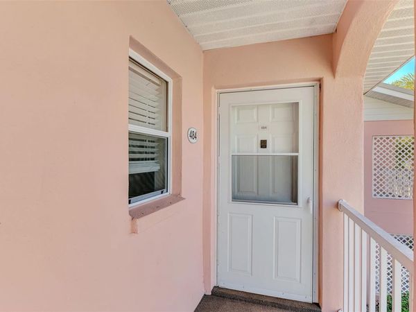458 CERROMAR ROAD, Unit 484, VENICE, FL 34293