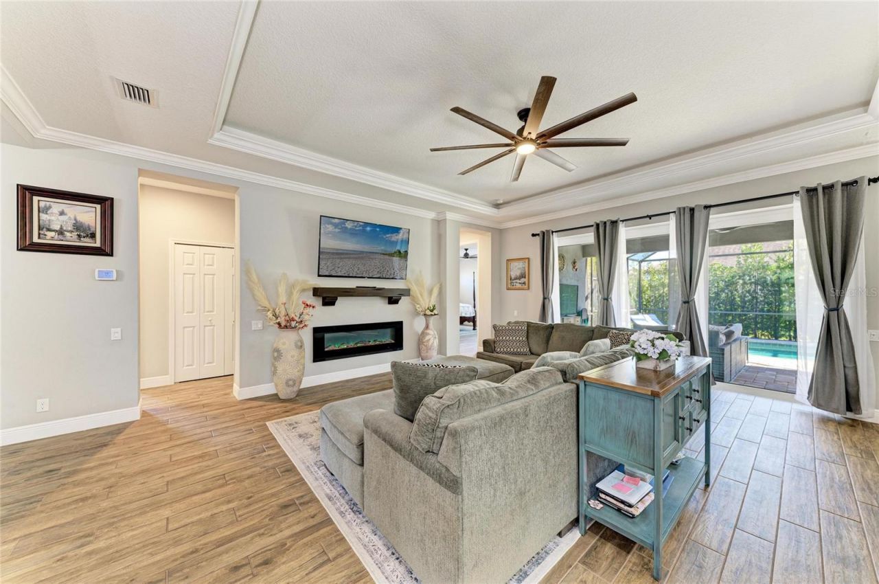 12502 Goldenrod Avenue, Bradenton, FL 34212 Photo