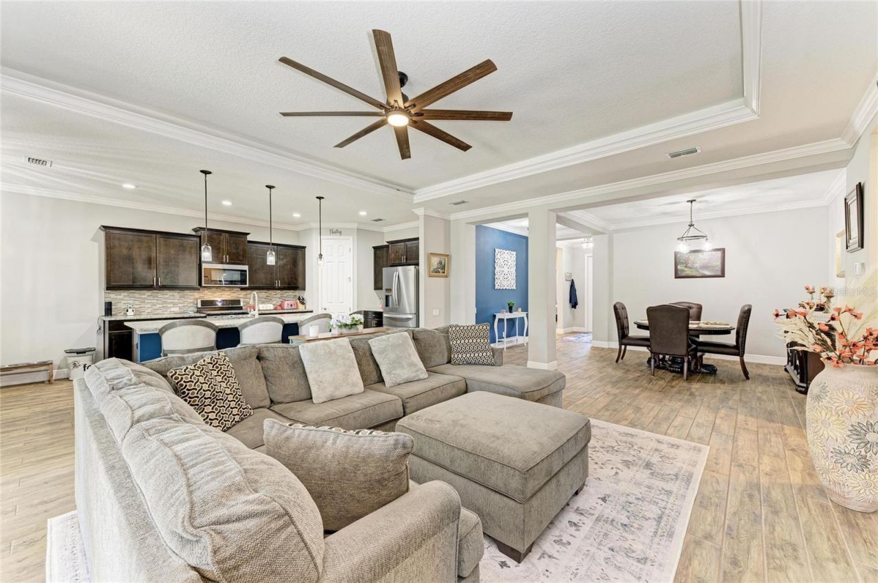 12502 Goldenrod Avenue, Bradenton, FL 34212 Photo