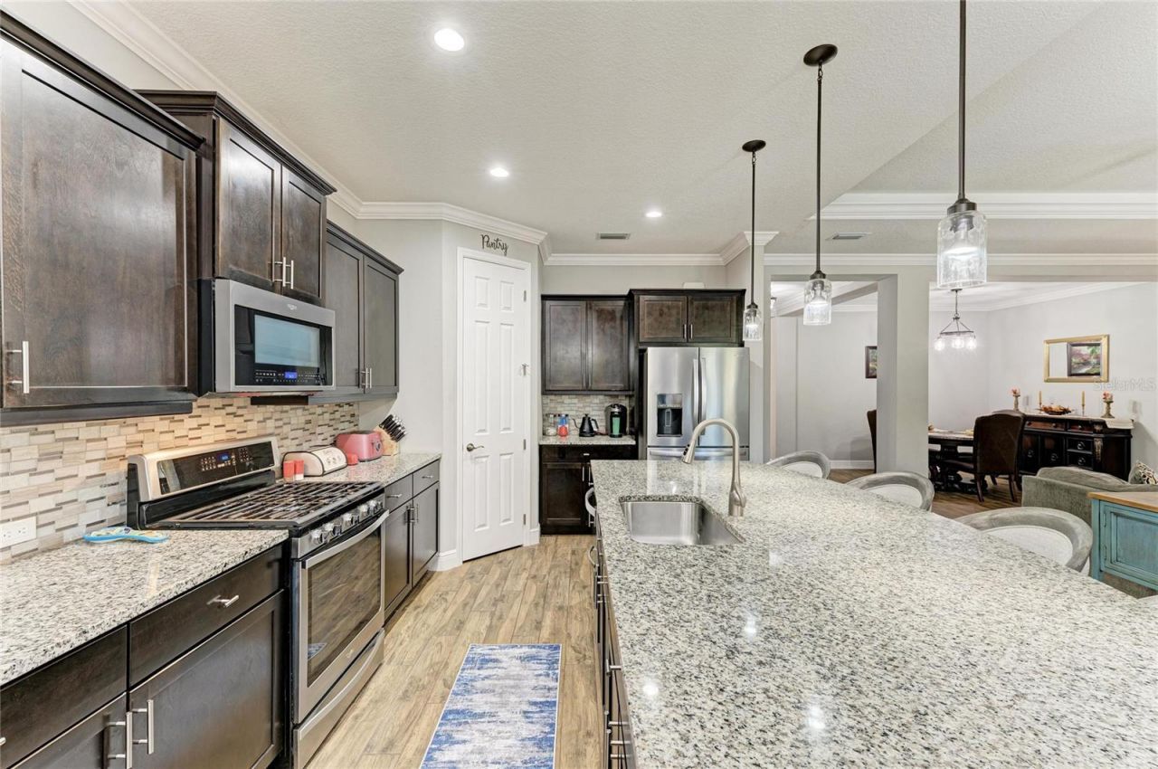 12502 Goldenrod Avenue, Bradenton, FL 34212 Photo